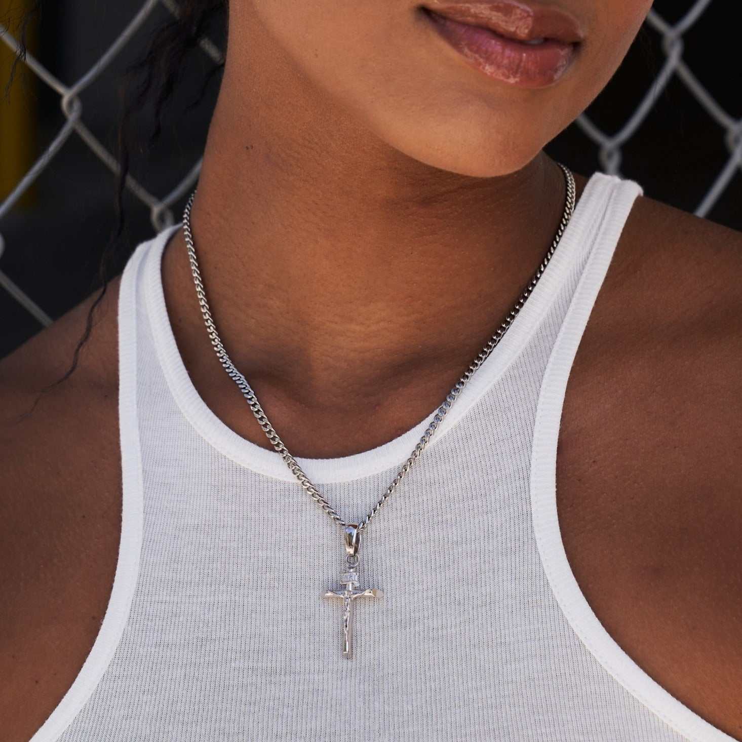 Solid White Gold Crucifix Pendant - Image 3