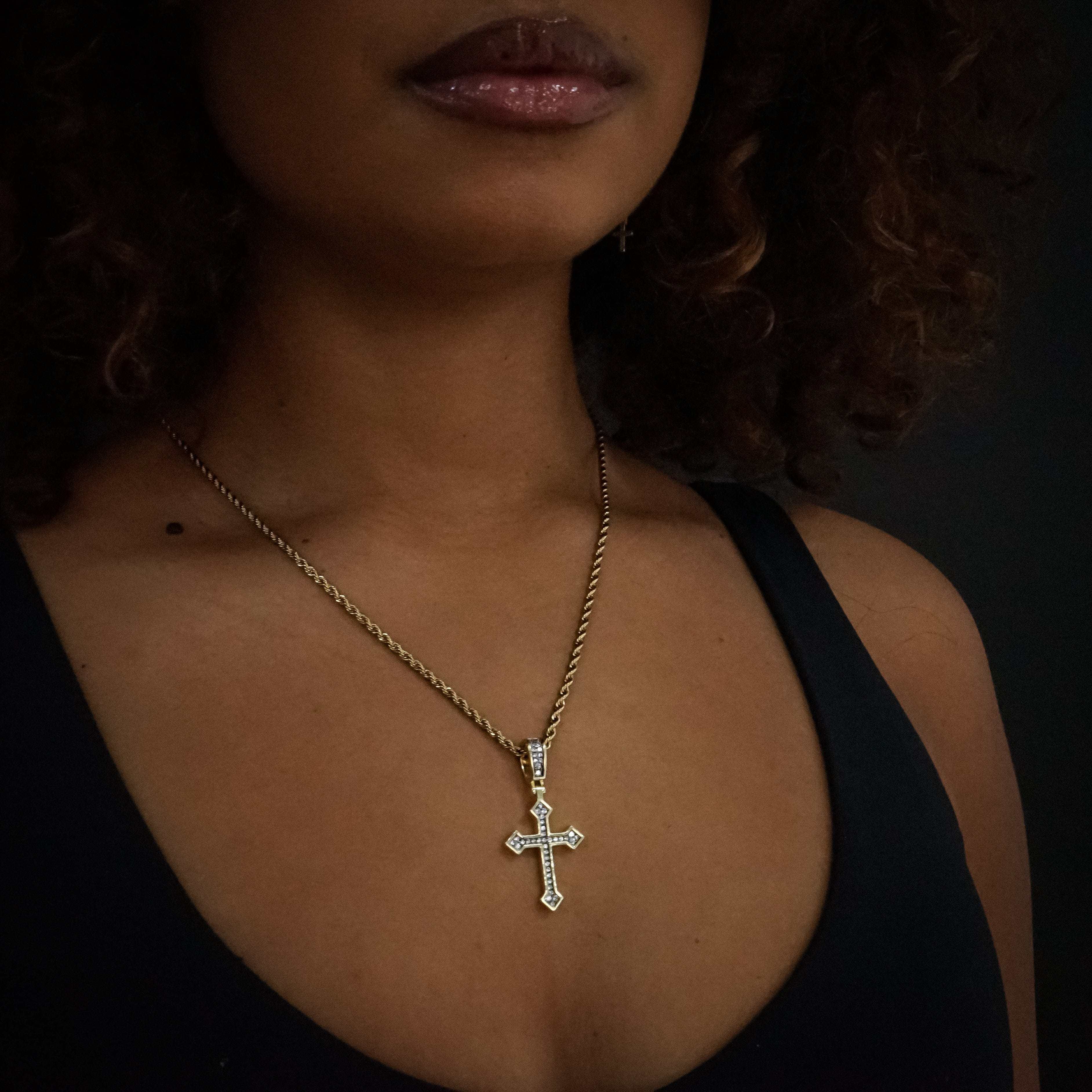 18k Vermeil Iced Celtic Cross in Yellow Gold - Image 3