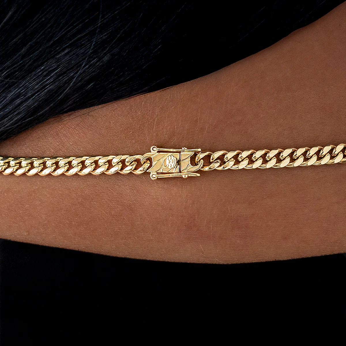 Miami Cuban Necklace in Yellow Gold - 5mm - Image 4
