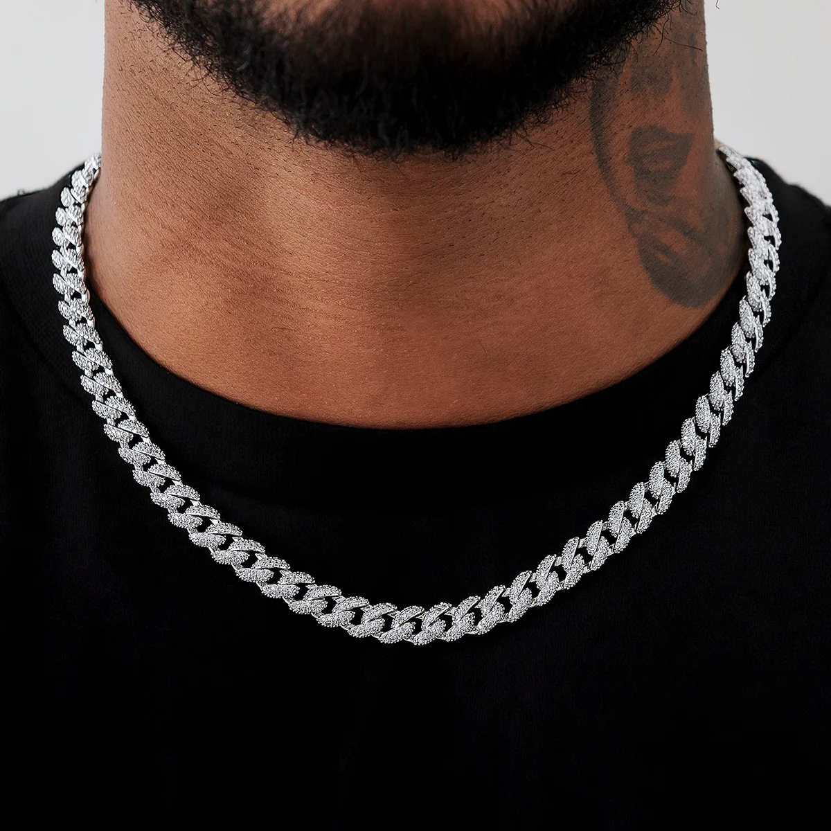 Diamond Cuban Chain in White Gold - 8.5mm - Image 3