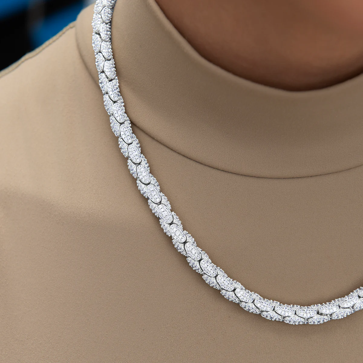 Diamond Pave Snake Link Necklace in White Gold-6mm - Image 3