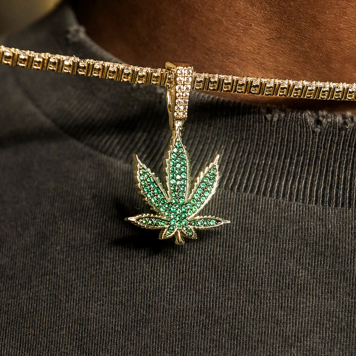 Emerald Weed Leaf Pendant - Image 3