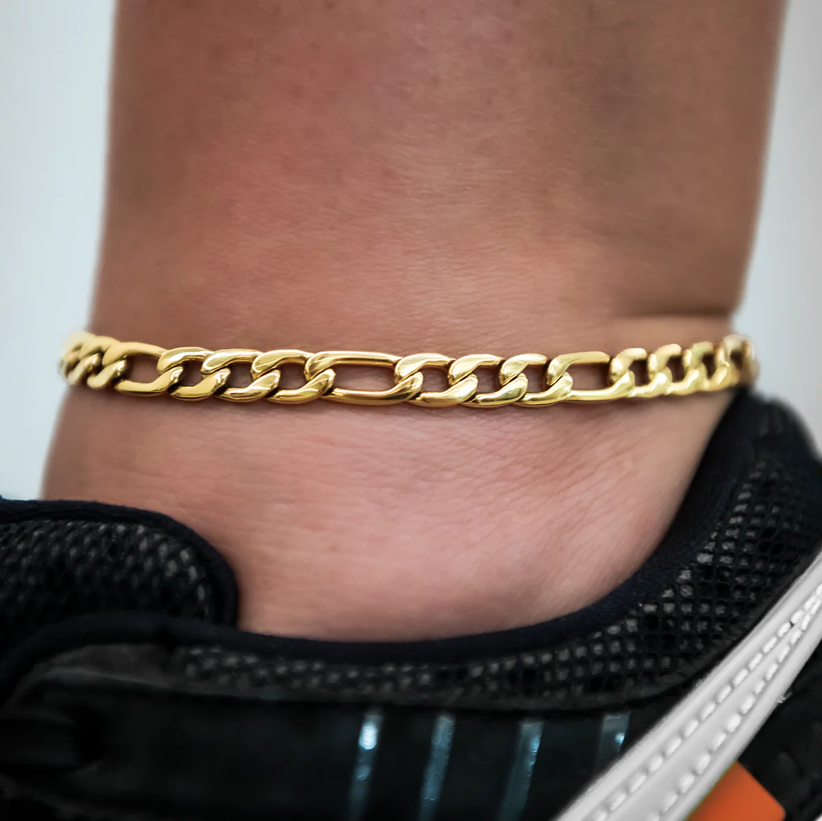 Figaro Chain Anklet in Yellow Gold- 6mm - Image 2