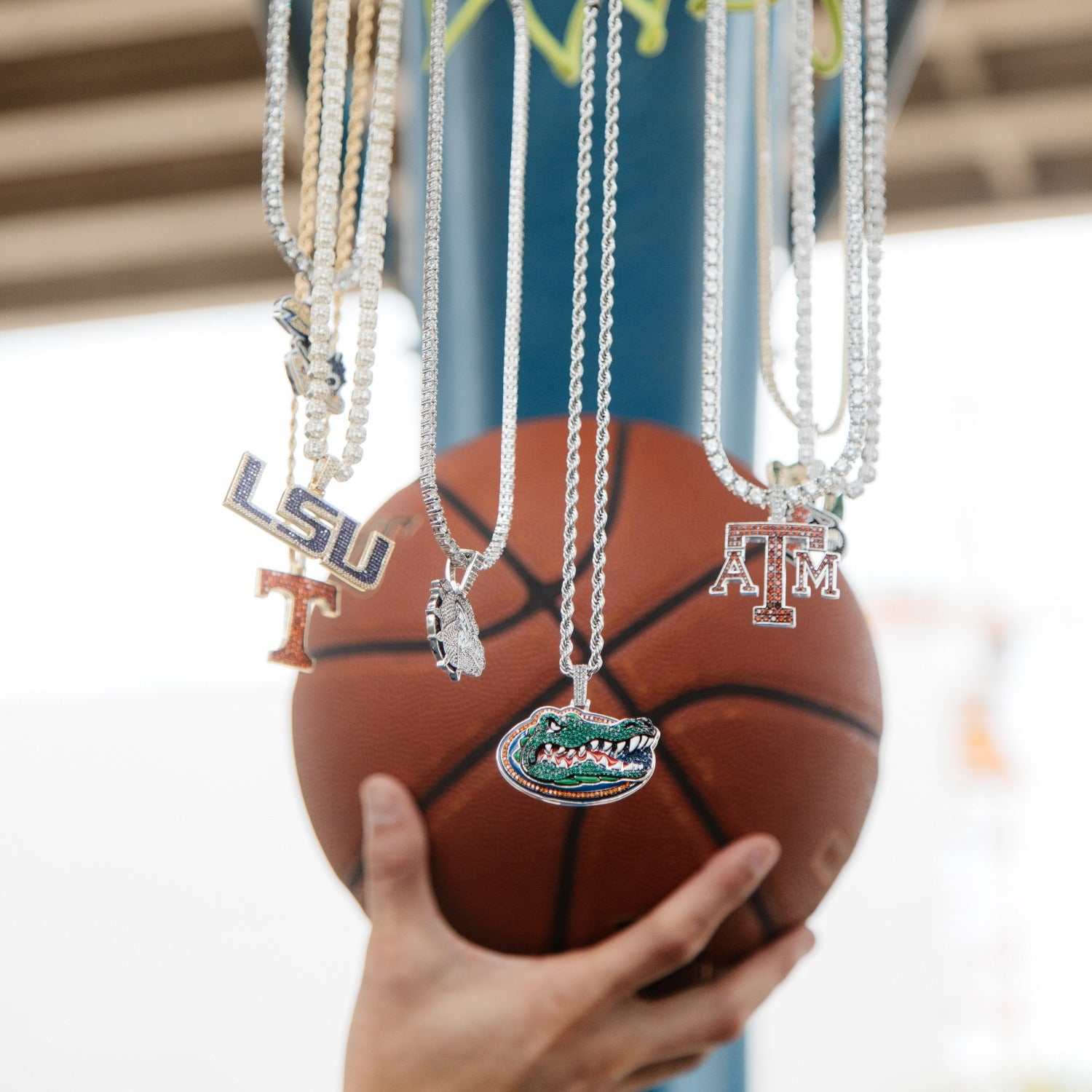 Florida Gators Official NCAA Mascot Logo Pendant - Image 4
