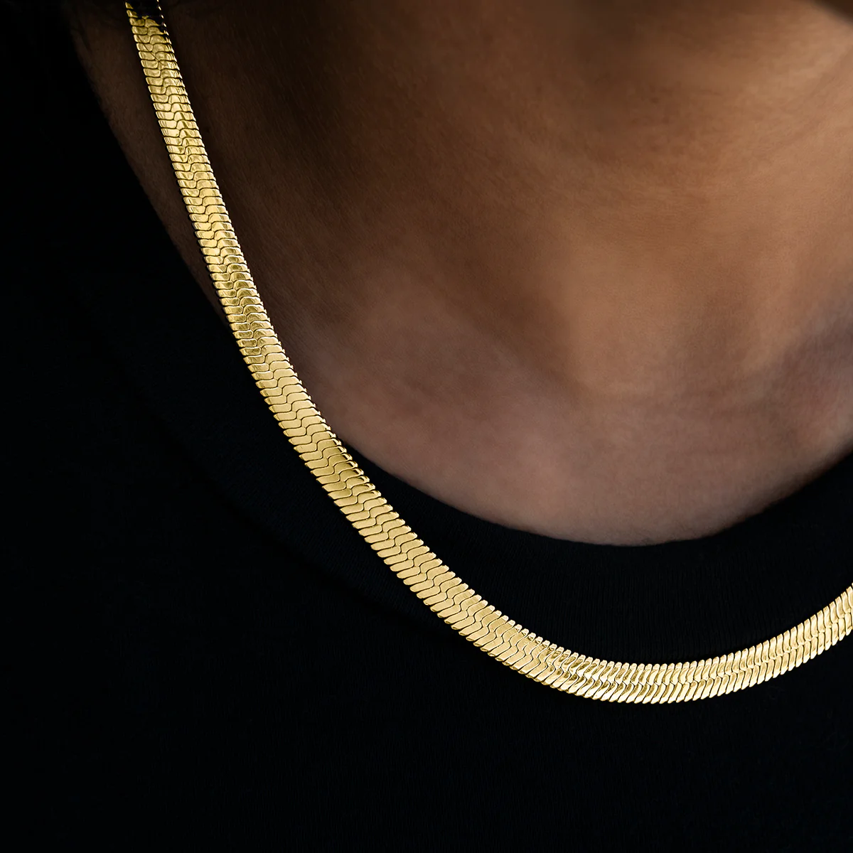 Herringbone Necklace in Yellow Gold- 8mm - Image 2