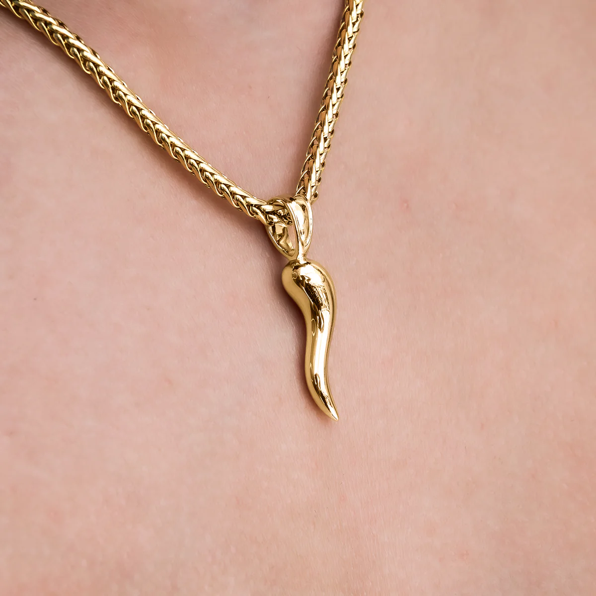 Italian Horn Pendant + 4MM Palm Necklace Bundle in Yellow Gold - Image 2