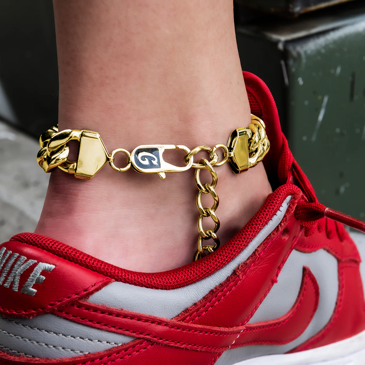 Miami Cuban Anklet in Yellow Gold- 15mm - Image 3