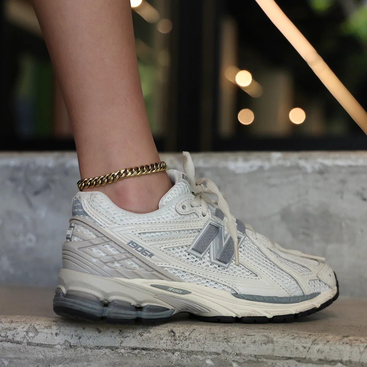 Miami Cuban Anklet in Yellow Gold- 8mm - Image 3