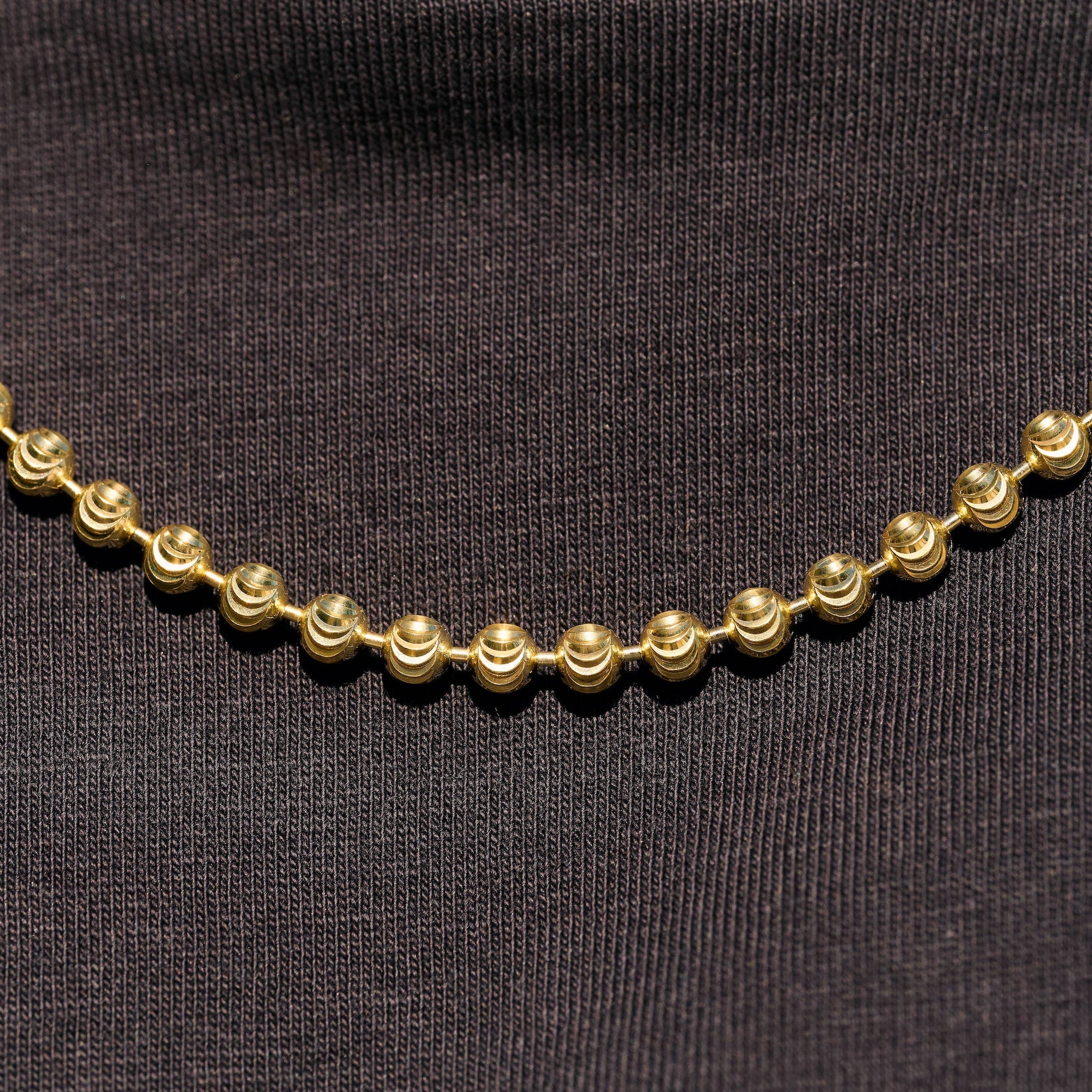 Moon Cut Ball Chain in Solid Gold - 4mm - Image 4