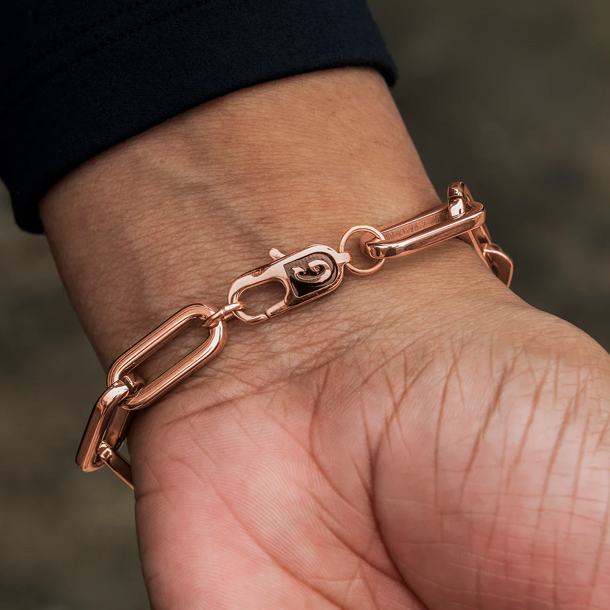 Paper Clip Bracelet in Rose Gold- 8mm - Image 4