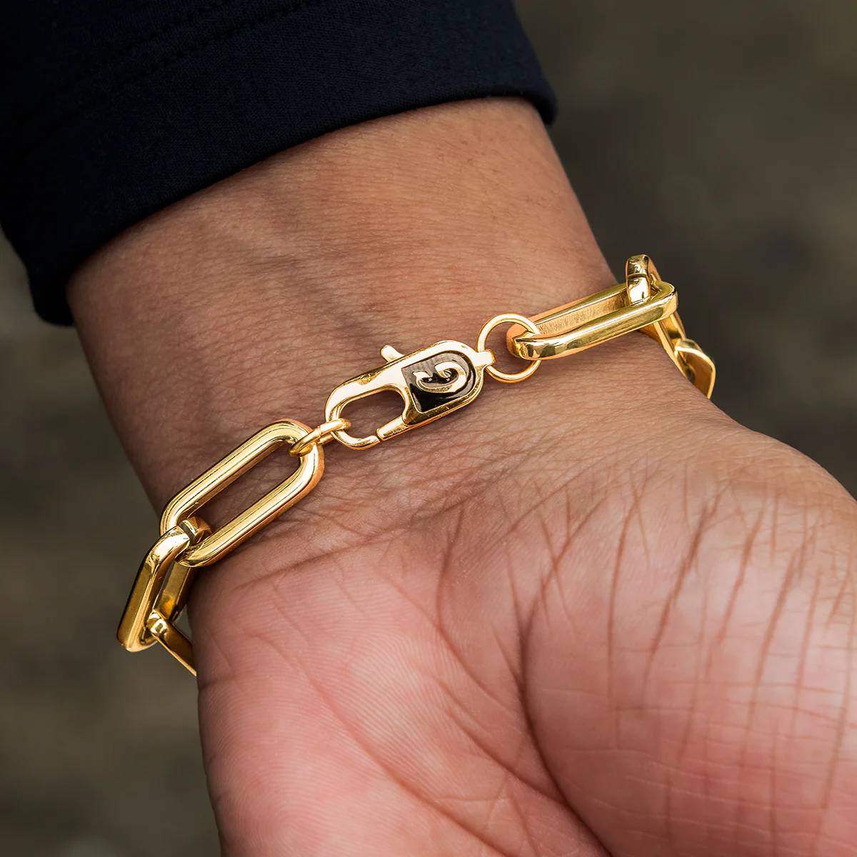 Paper Clip Bracelet in Yellow Gold- 8mm - Image 3