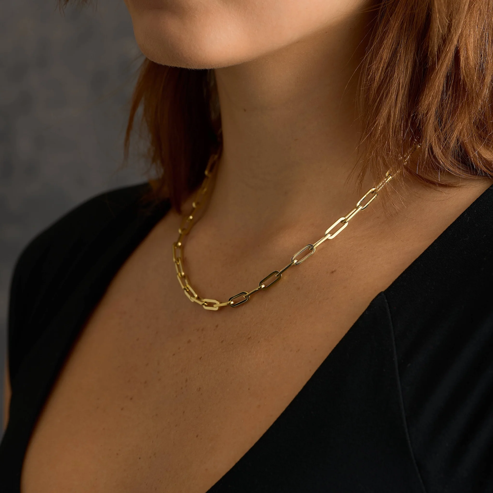 Paper Clip Chain Necklace in Yellow Gold - 5mm - Image 4
