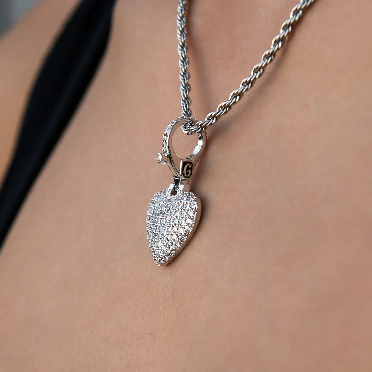 Pave Heart Clip On Charm Pendant in White Gold - Image 2